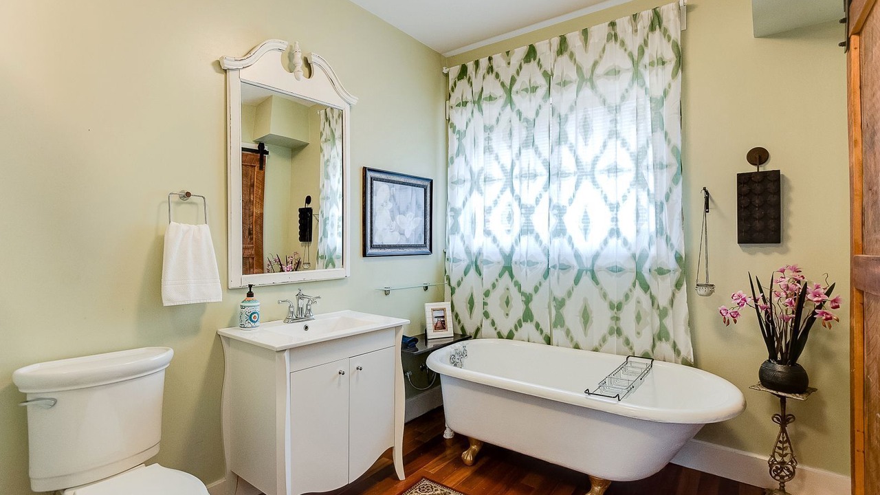 Photo of Bathroom in Kingfield