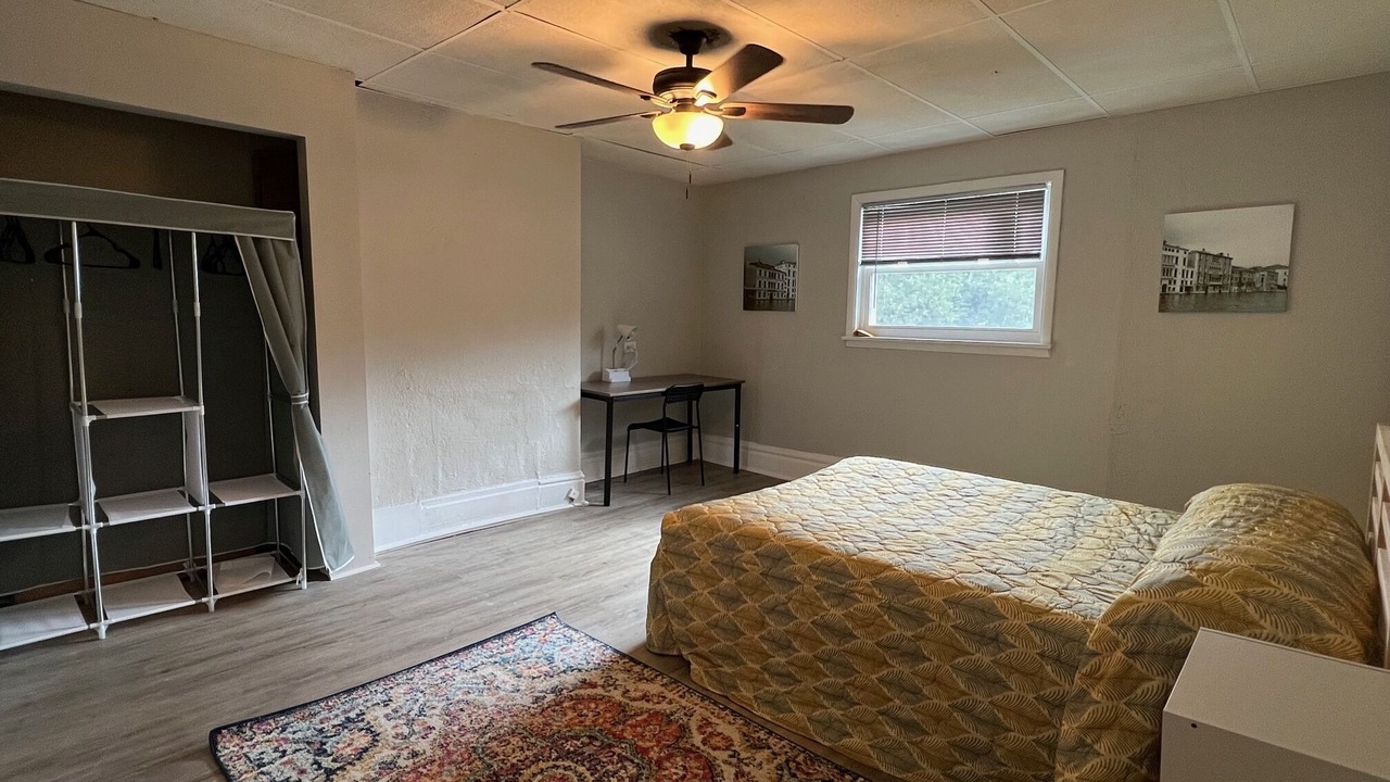 Photo of Bedroom in South Hills