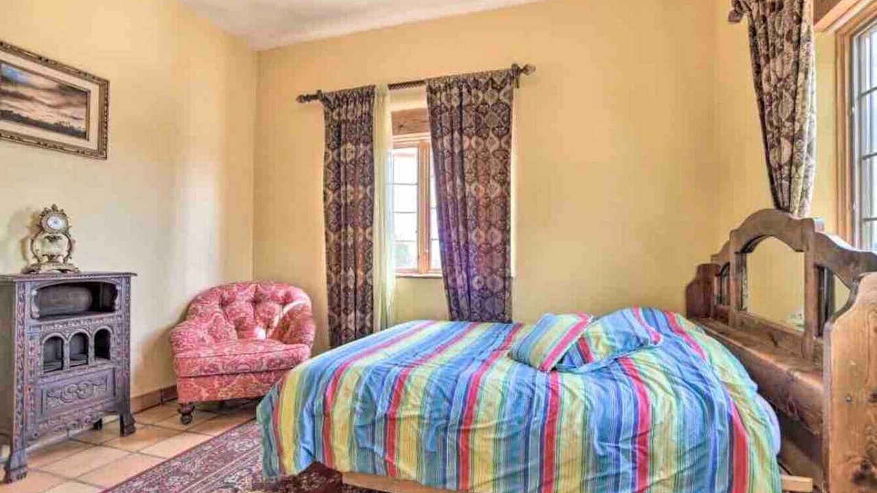 Photo of Bedroom in West Alameda