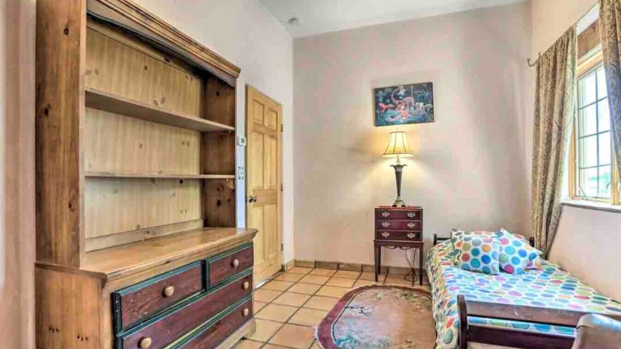 Photo of Bedroom in West Alameda