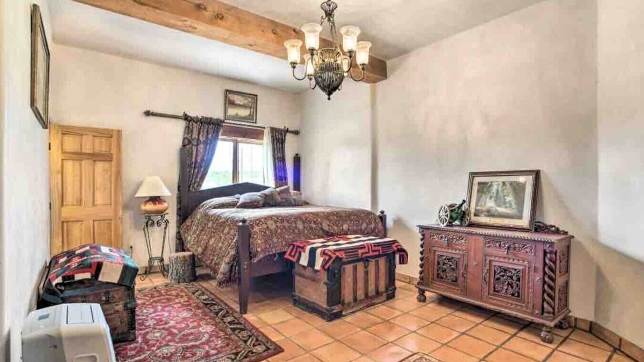Photo of Bedroom in West Alameda