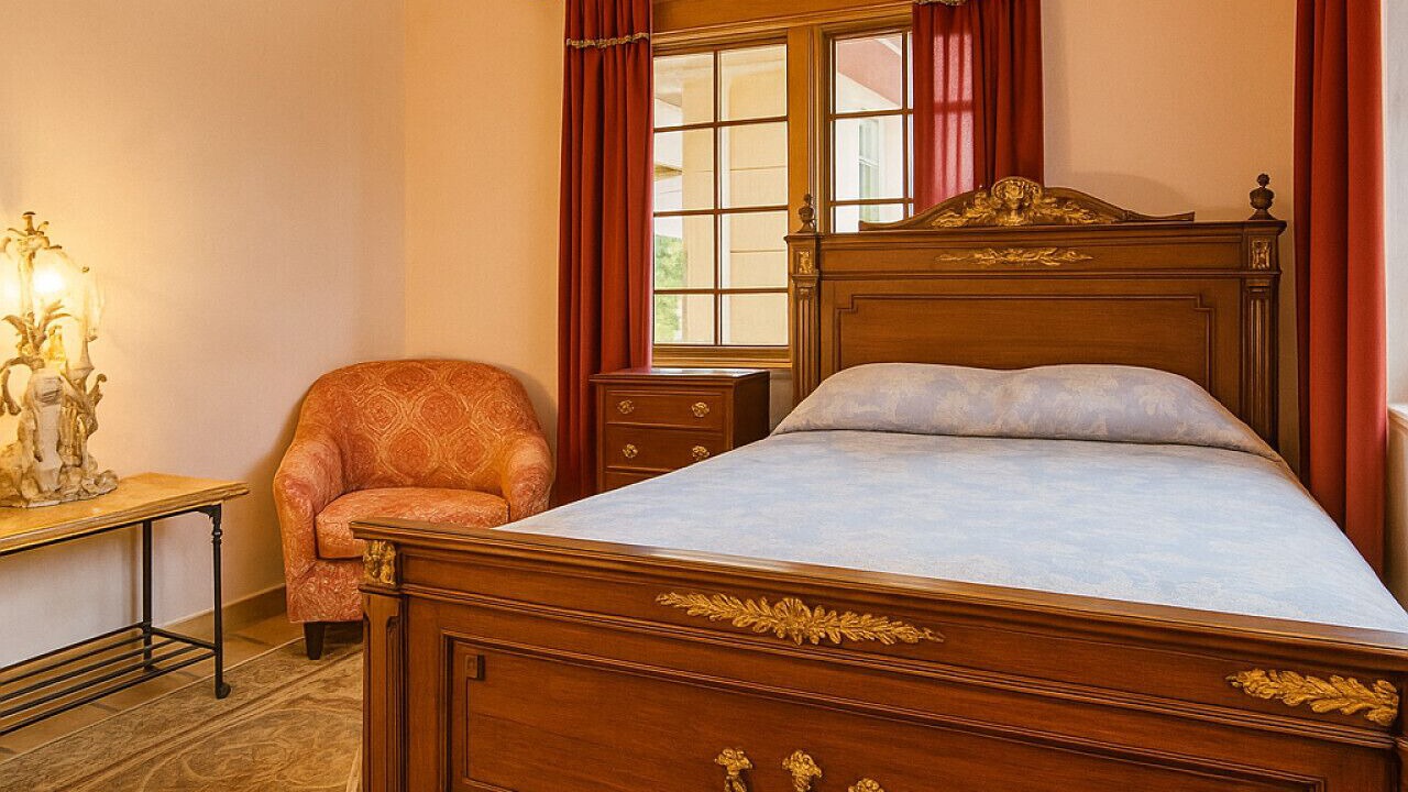 Photo of Bedroom in West Alameda