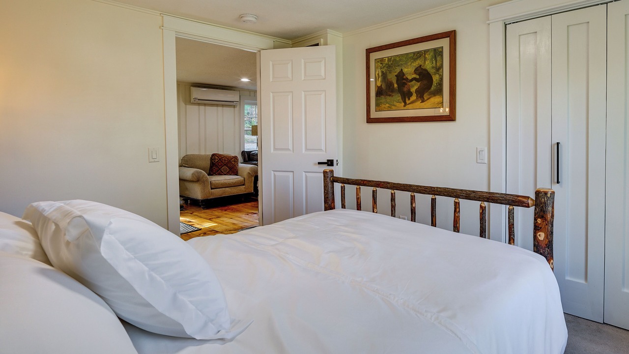 Photo of Bedroom in Wardsboro