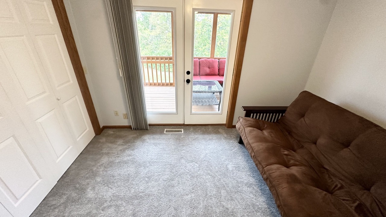 Photo of Livingroom in Shorewood