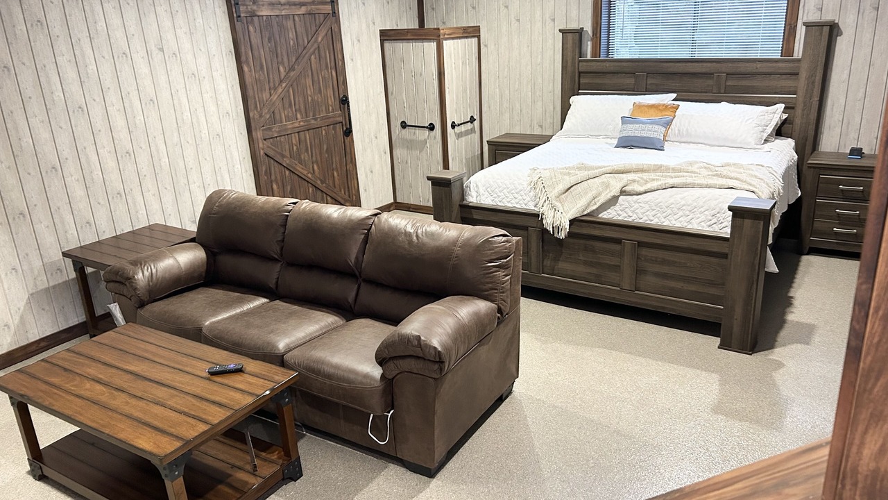 Photo of Bedroom in Shorewood