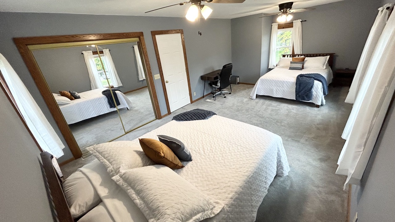Photo of Bedroom in Shorewood