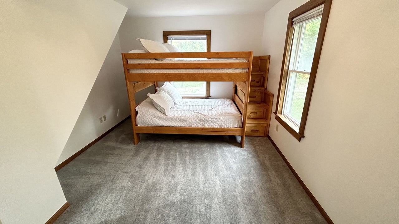 Photo of Bedroom in Shorewood