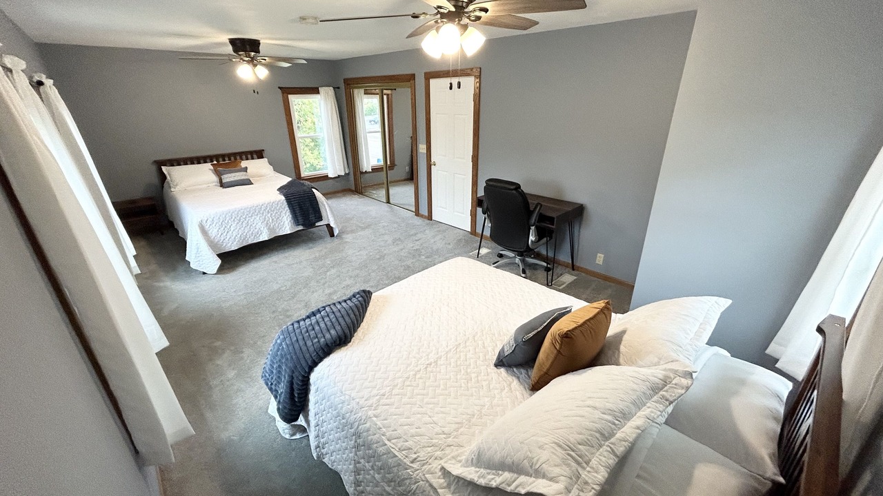 Photo of Bedroom in Shorewood