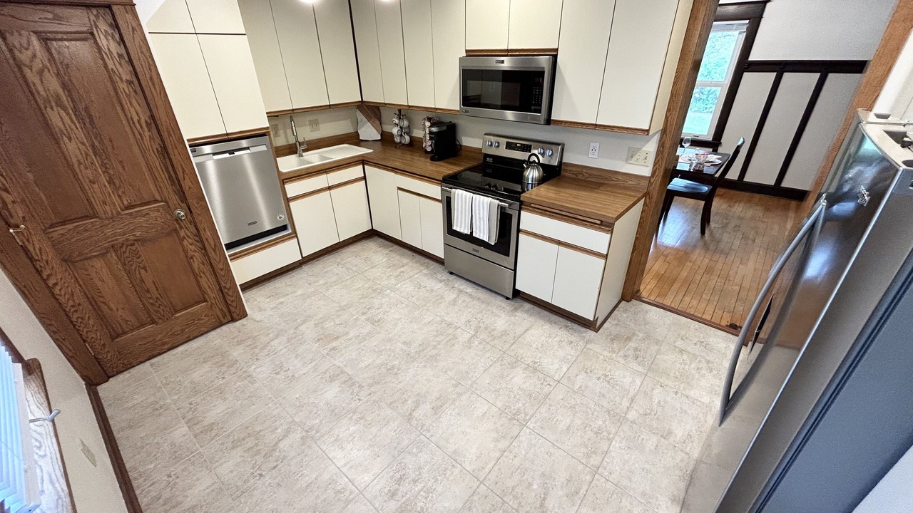 Photo of Kitchen in Shorewood