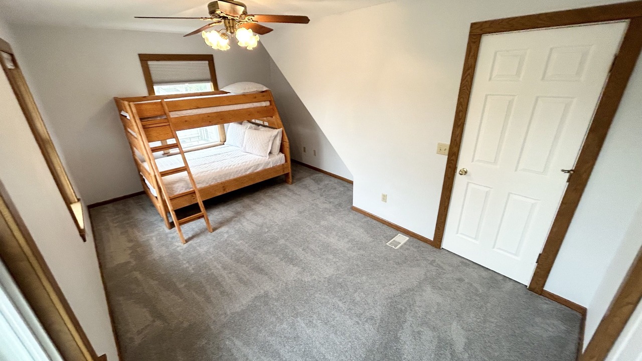 Photo of Bedroom in Shorewood
