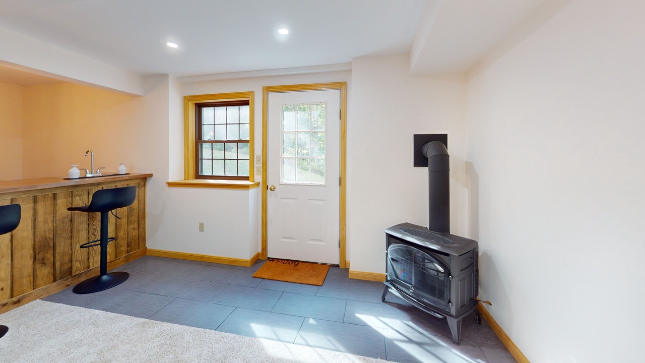 Photo of Livingroom in East Haven  Rutland County