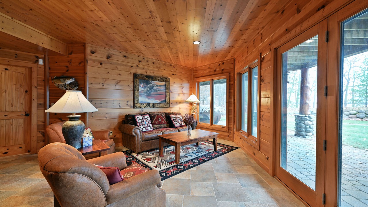 Photo of Livingroom in Hayward