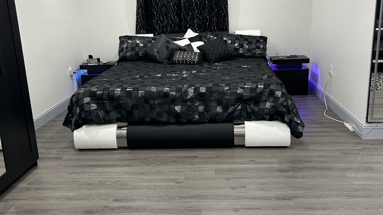 Photo of Bedroom in Dearborn Heights