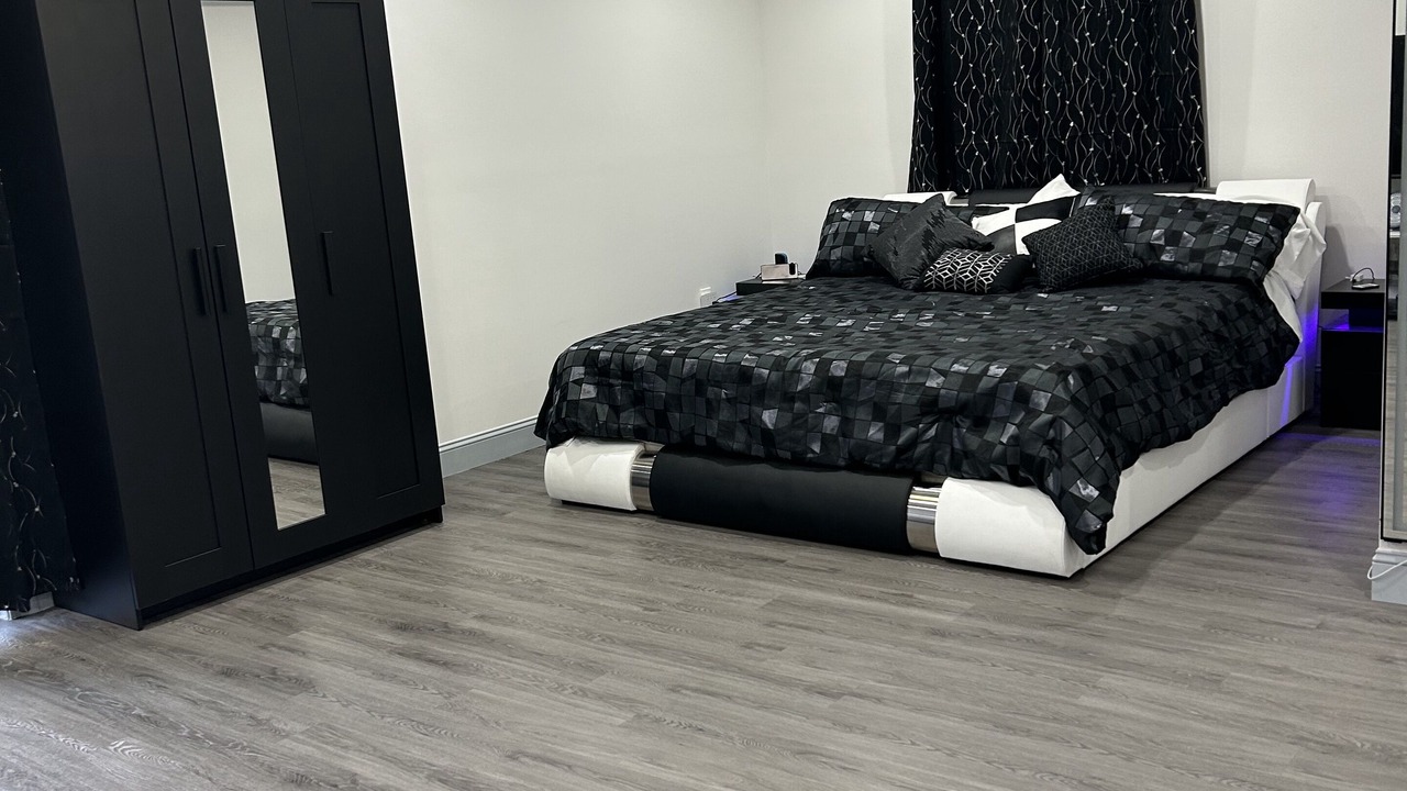 Photo of Bedroom in Dearborn Heights