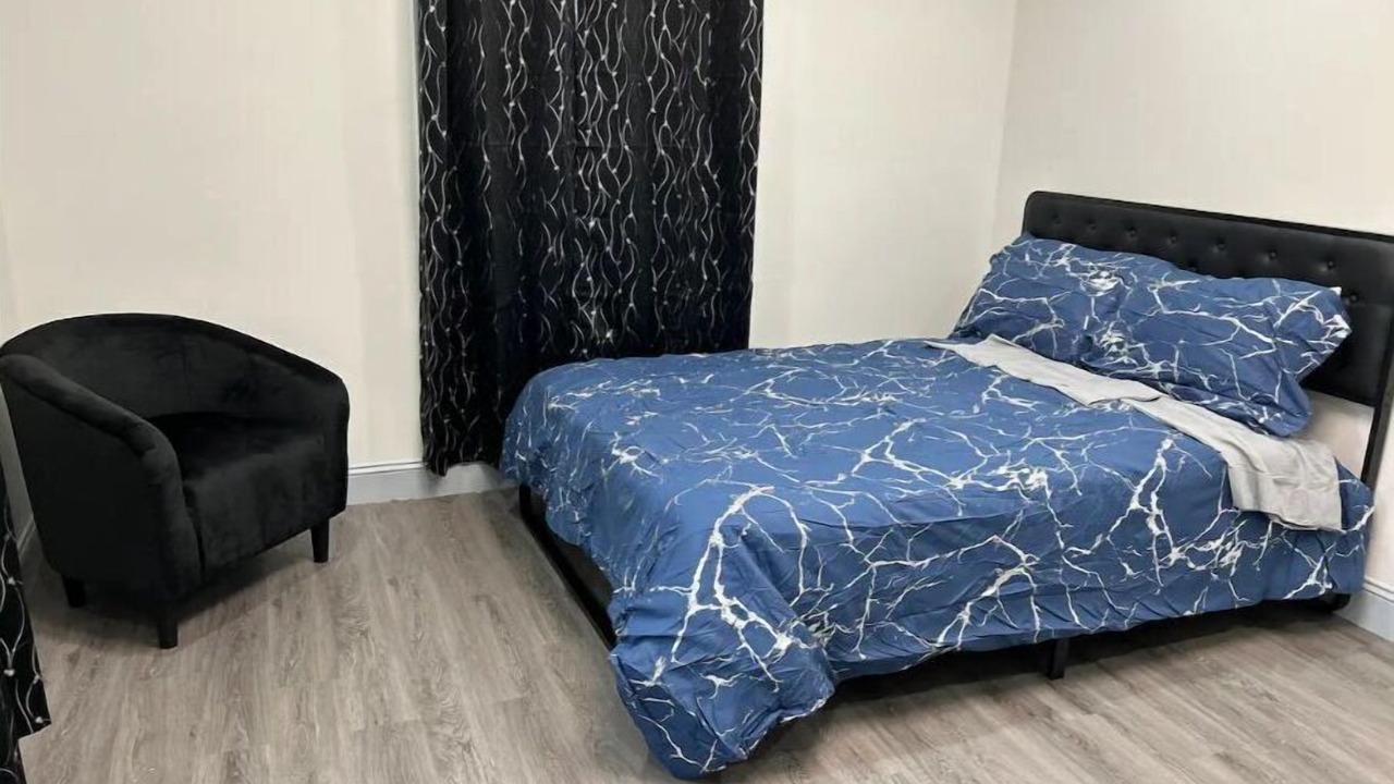 Photo of Bedroom in Dearborn Heights