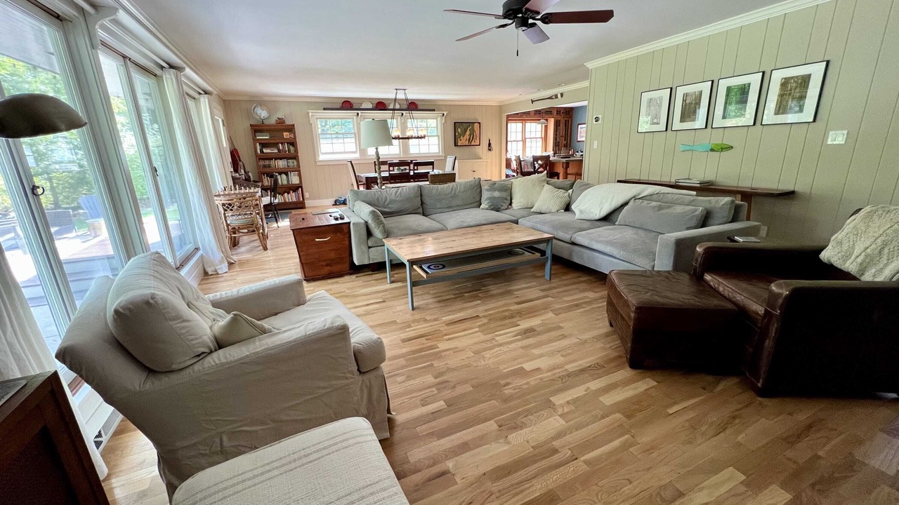 Photo of Livingroom in Leland