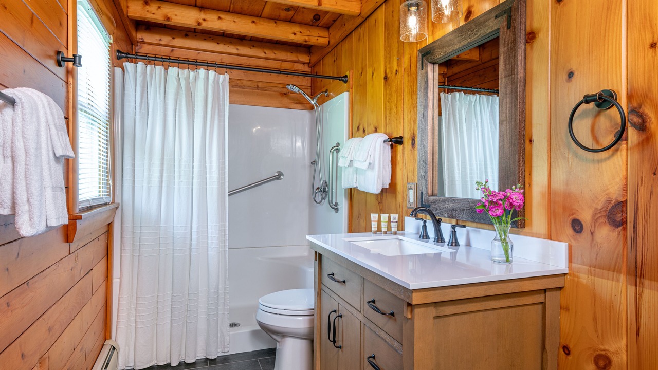Photo of Bathroom in Jeffersonville