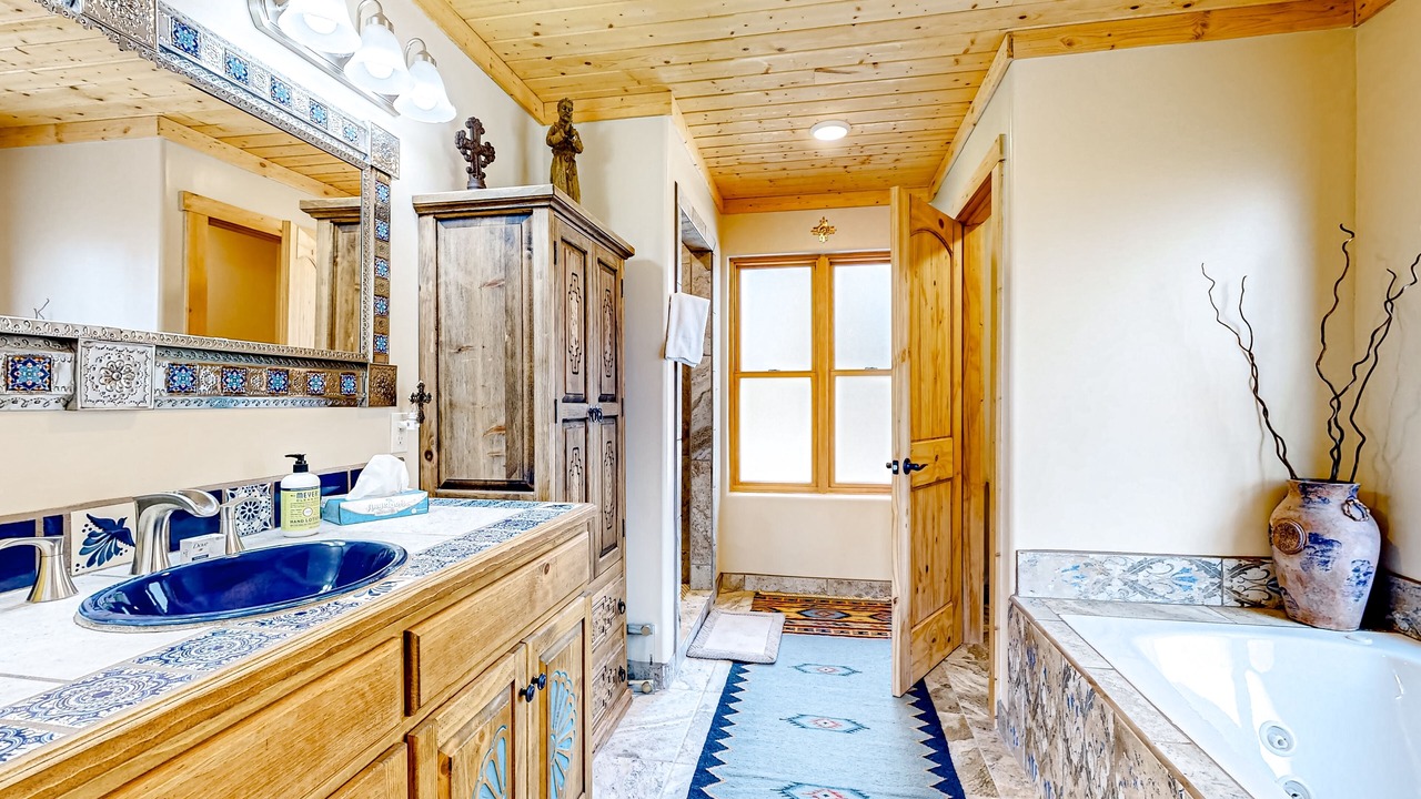 Photo of Bathroom in Arroyo Seco