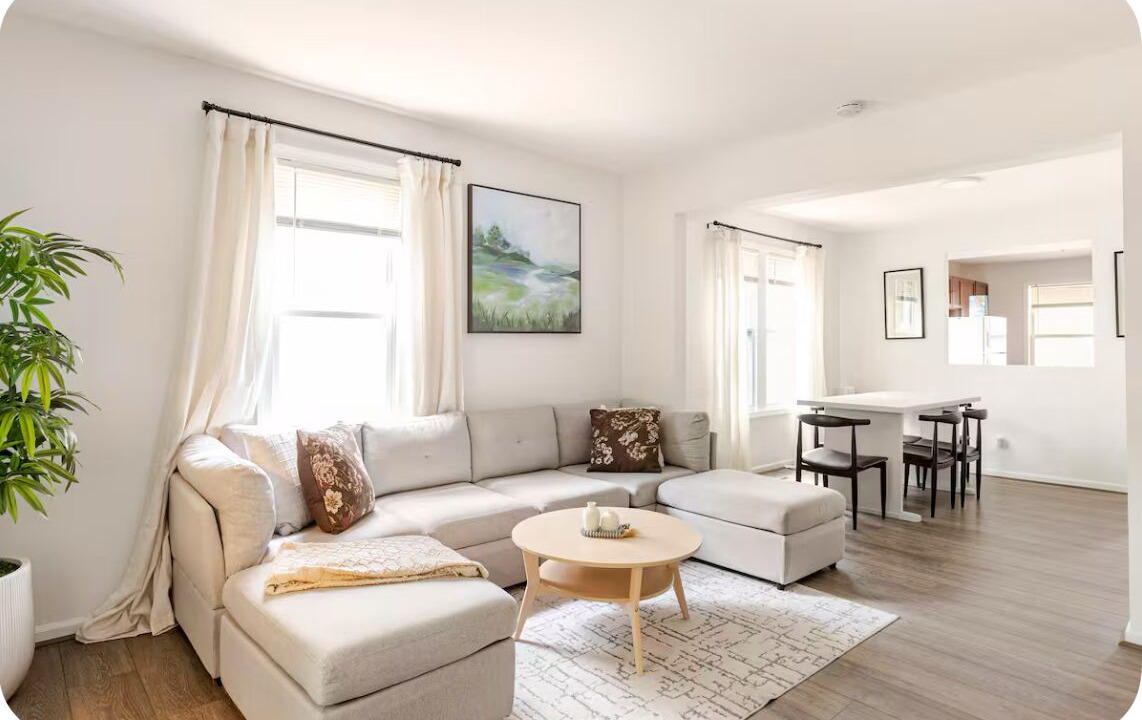 Photo of Livingroom in Powderhorn