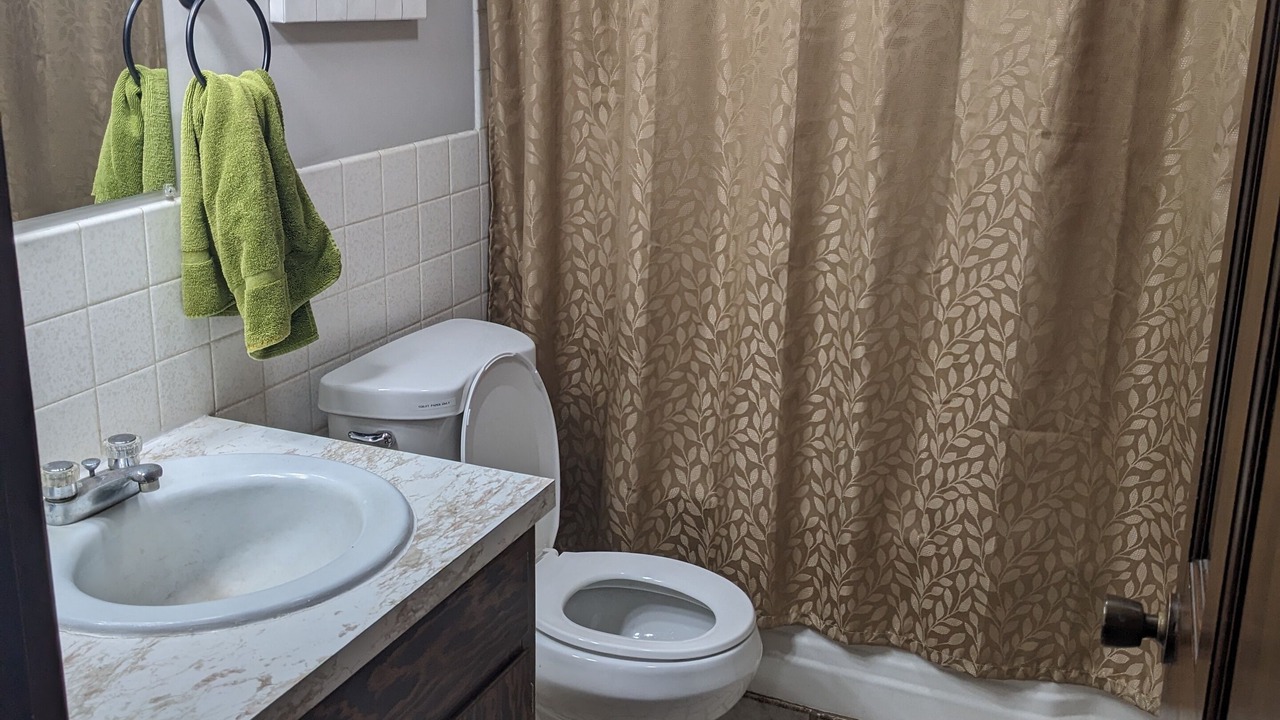 Photo of Bathroom in Elysian