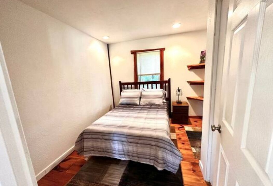 Photo of Bedroom in Mountain