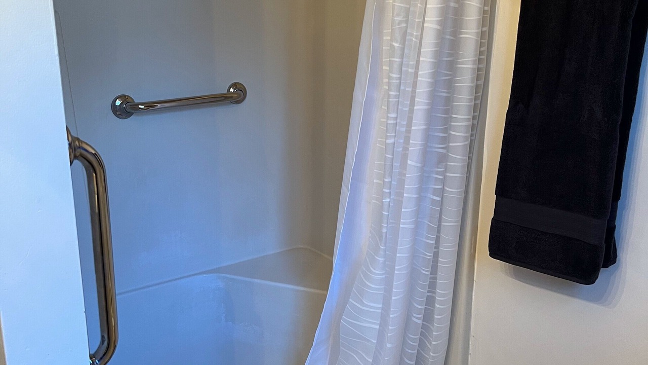 Photo of Bathroom in Luck
