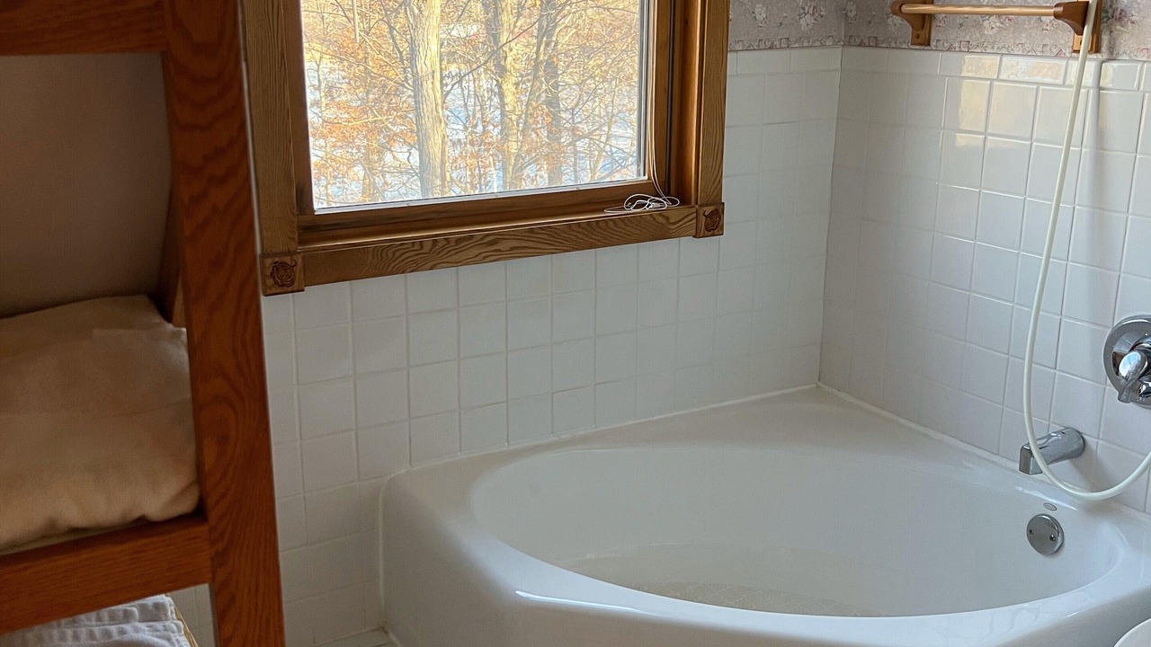 Photo of Bathroom in Luck