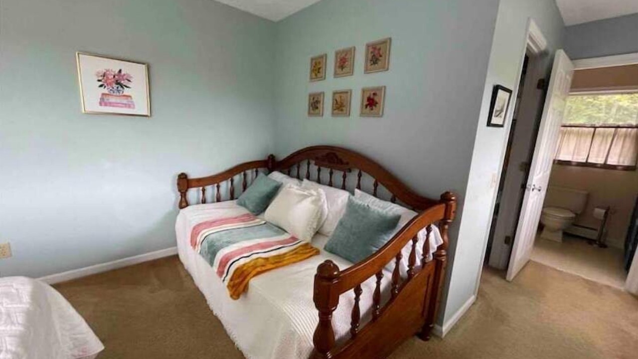 Photo of Bedroom in Meadow Bluff