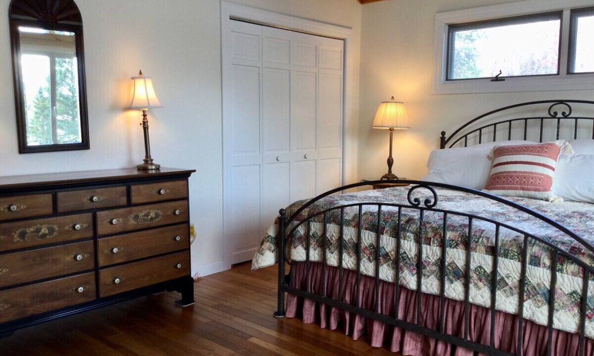 Photo of Bedroom in Alburg