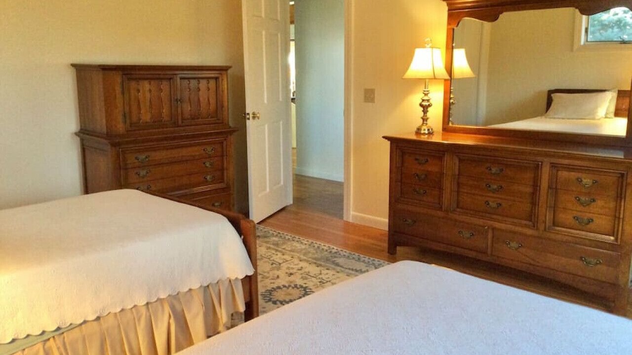 Photo of Bedroom in Alburg