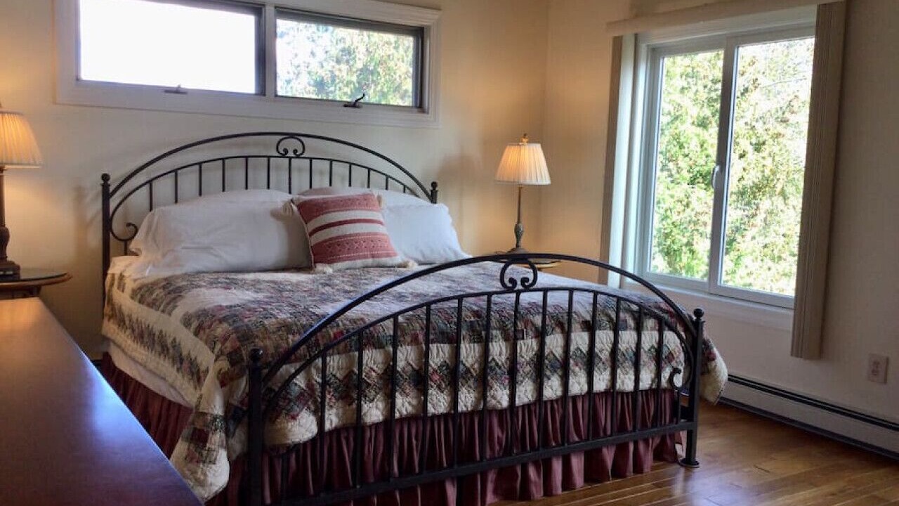 Photo of Bedroom in Alburg