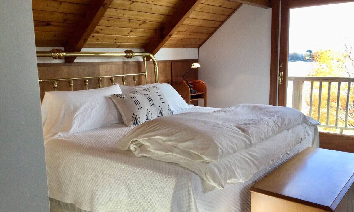 Photo of Bedroom in Alburg