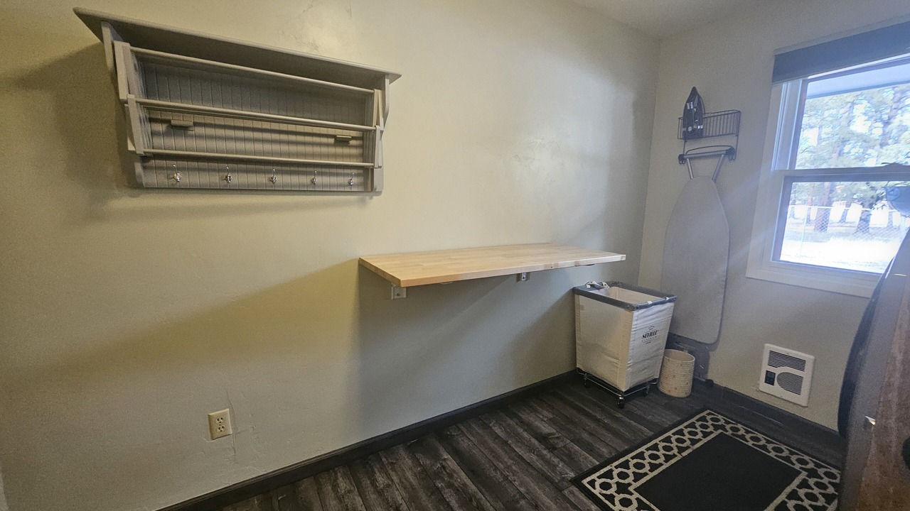 Photo of Bedroom in Ponderosa Pines