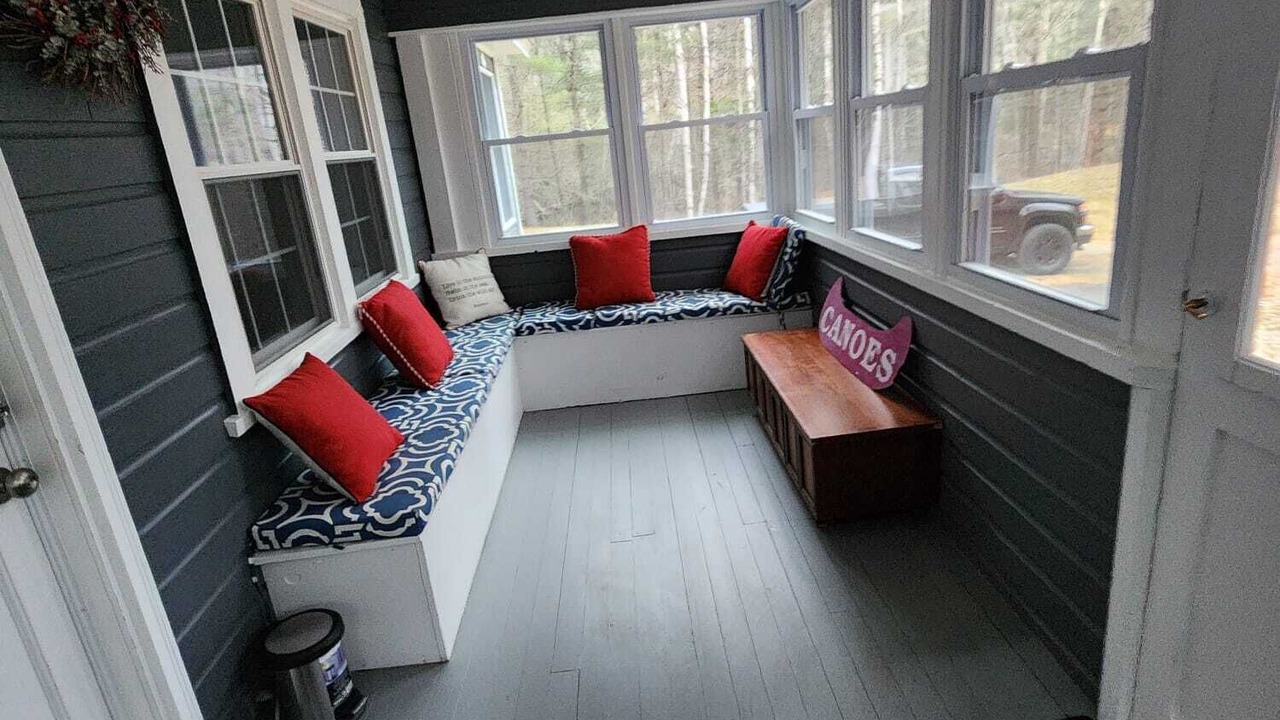 Photo of Livingroom in Becket