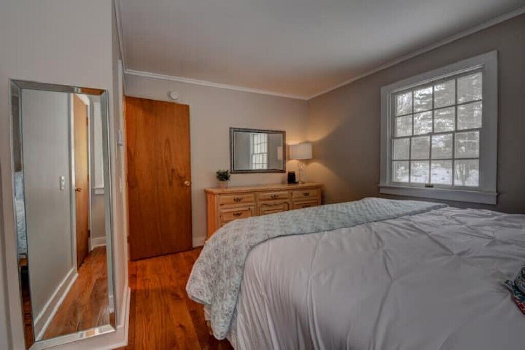Photo of Bedroom in Becket