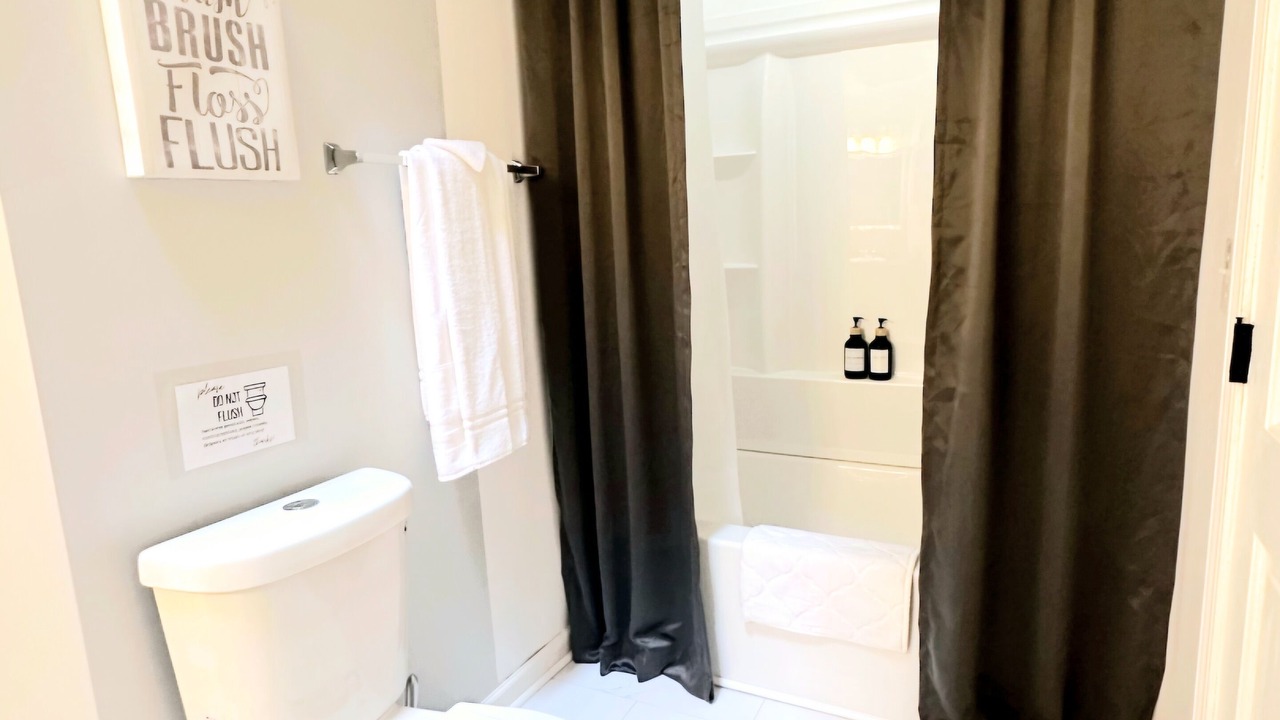 Photo of Bathroom in Kendall