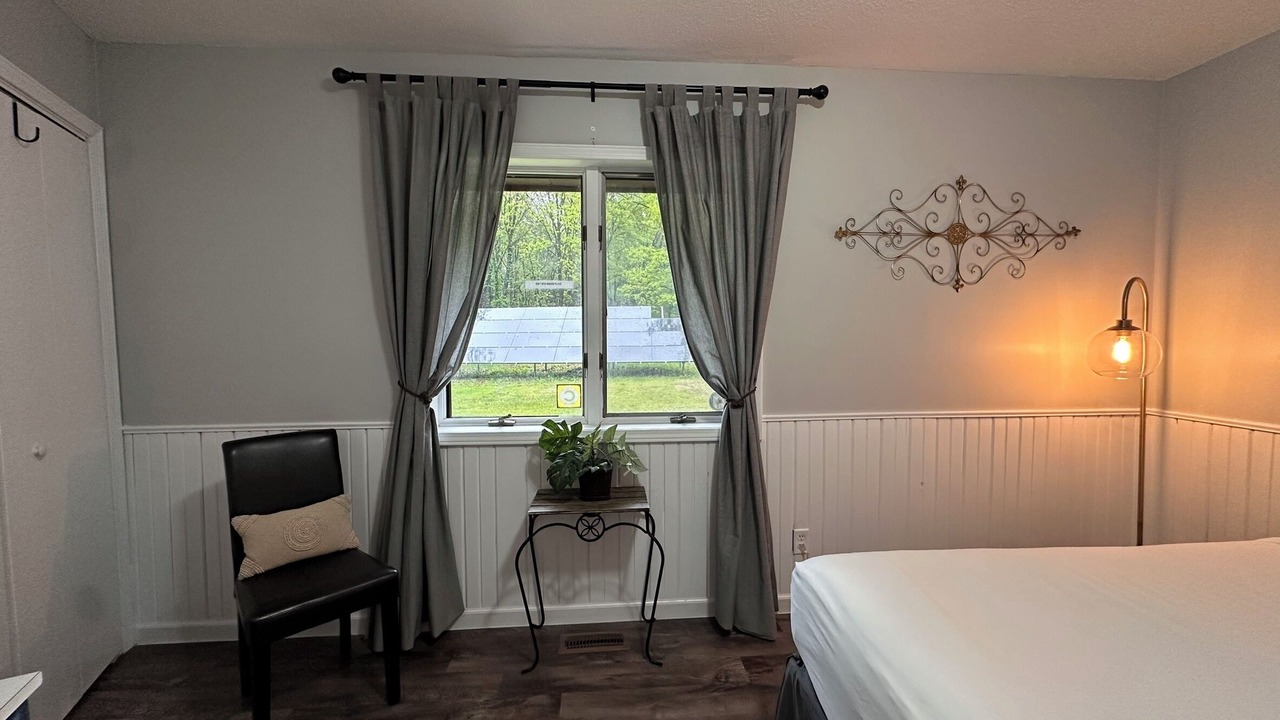 Photo of Bedroom in Kendall