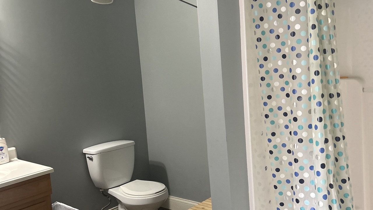 Photo of Bathroom in Buechel