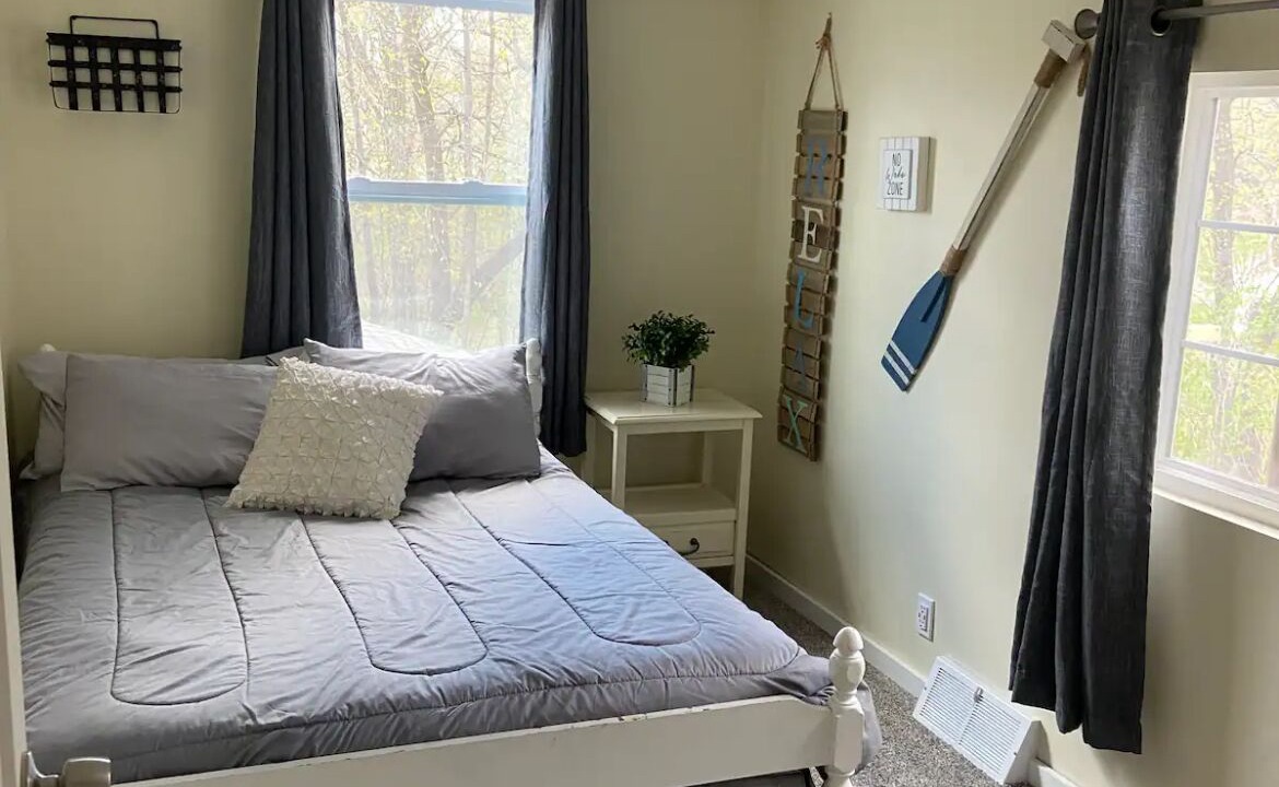Photo of Bedroom in Big Lake