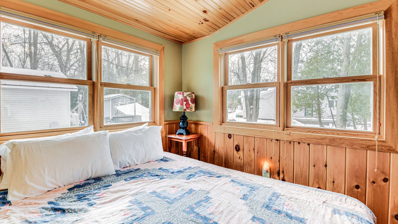 Photo of Bedroom in North Hero