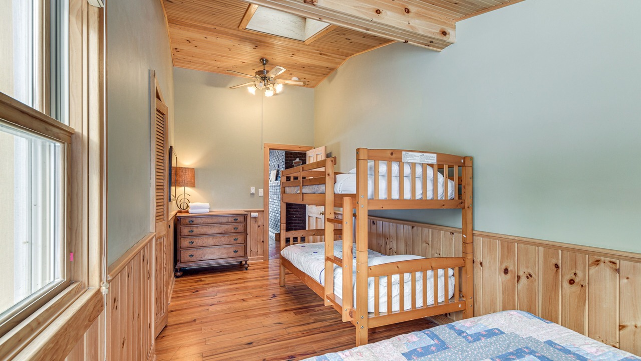 Photo of Bedroom in North Hero