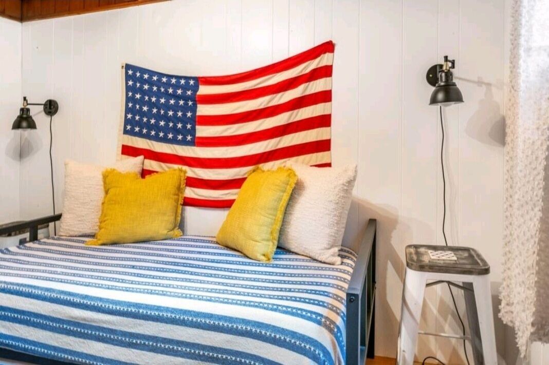 Photo of Bedroom in Jay