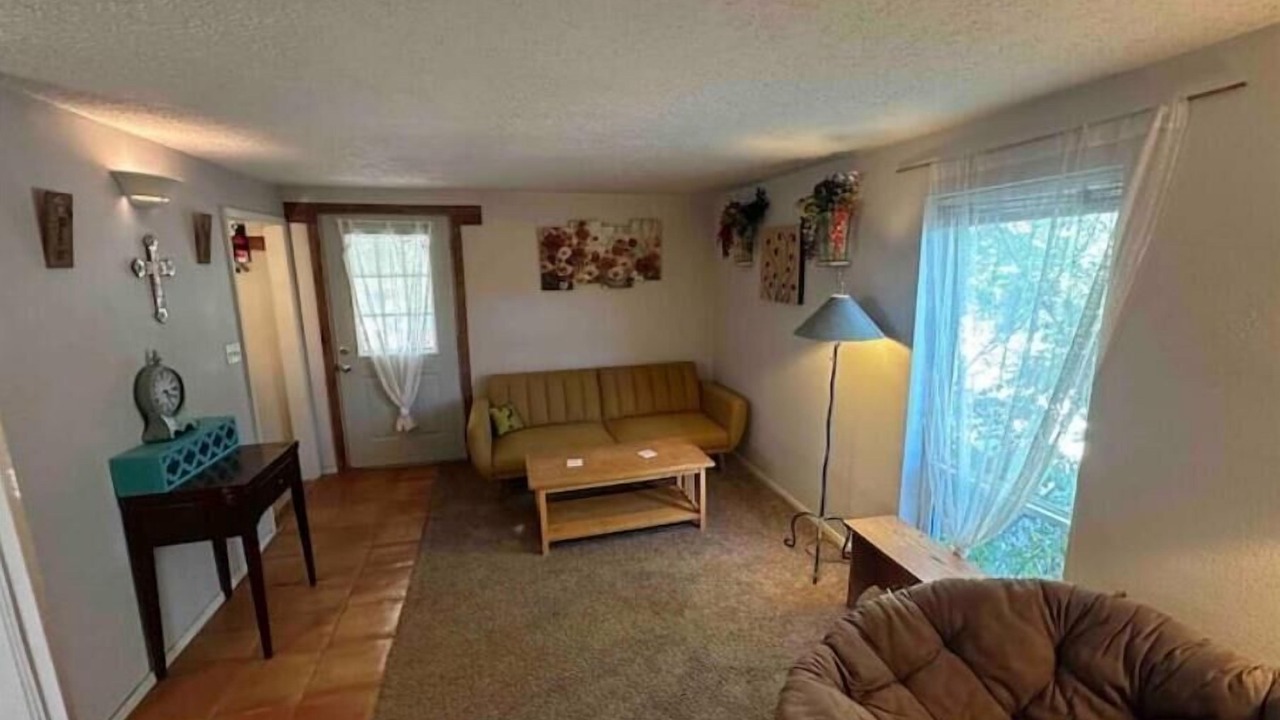 Photo of Livingroom in Alamedan Valley