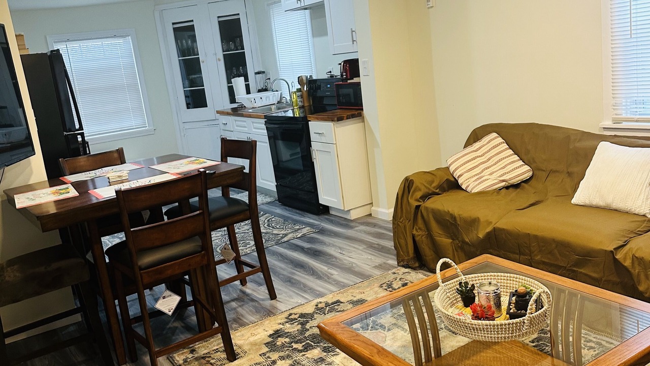 Photo of Livingroom in Hancock