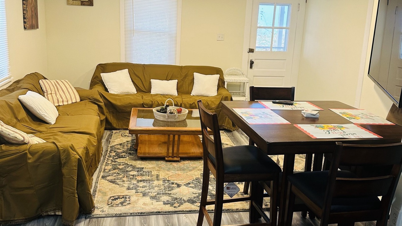 Photo of Livingroom in Hancock