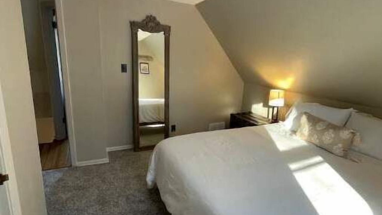 Photo of Bedroom in Northfield