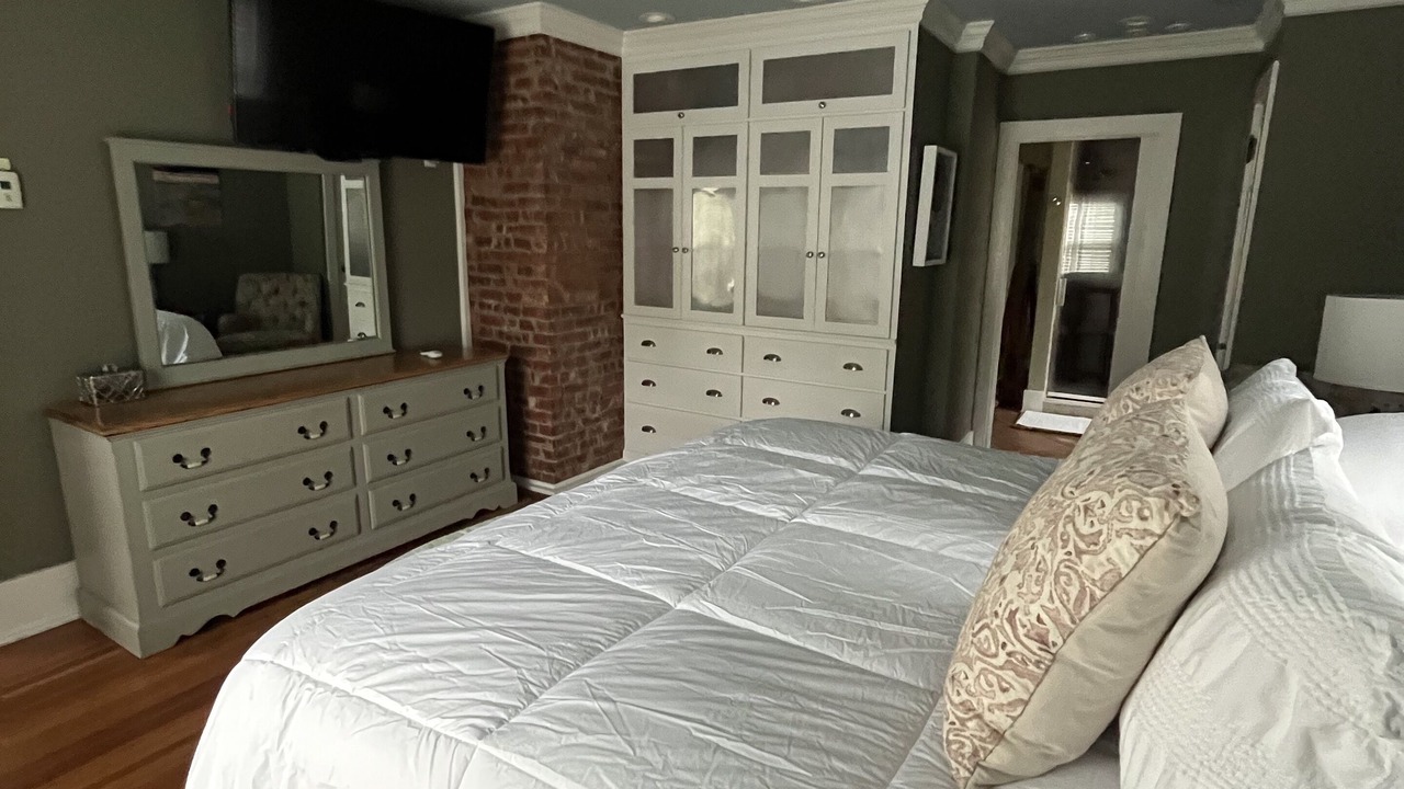 Photo of Bedroom in Saratoga Springs