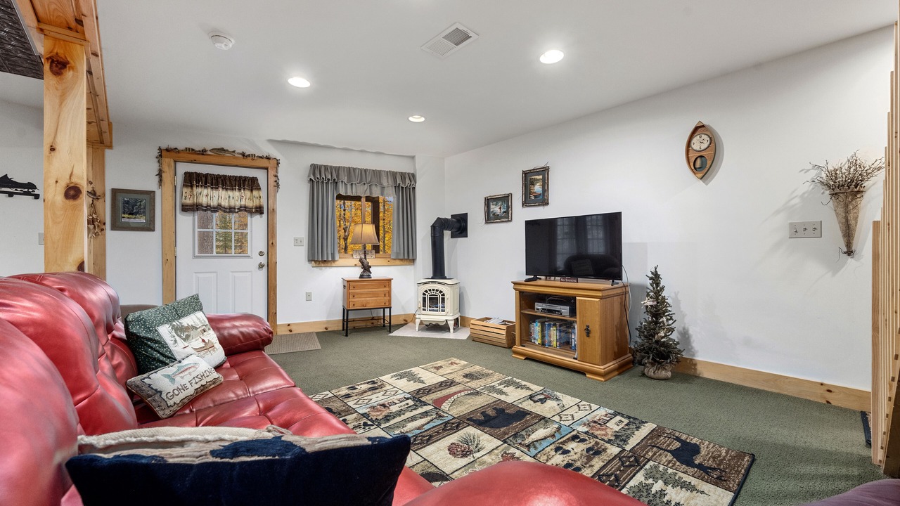 Photo of Livingroom in Old Forge