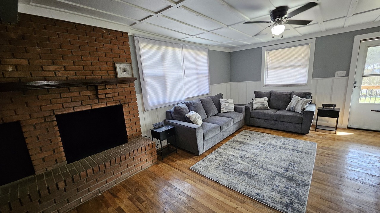 Photo of Livingroom in Eccles