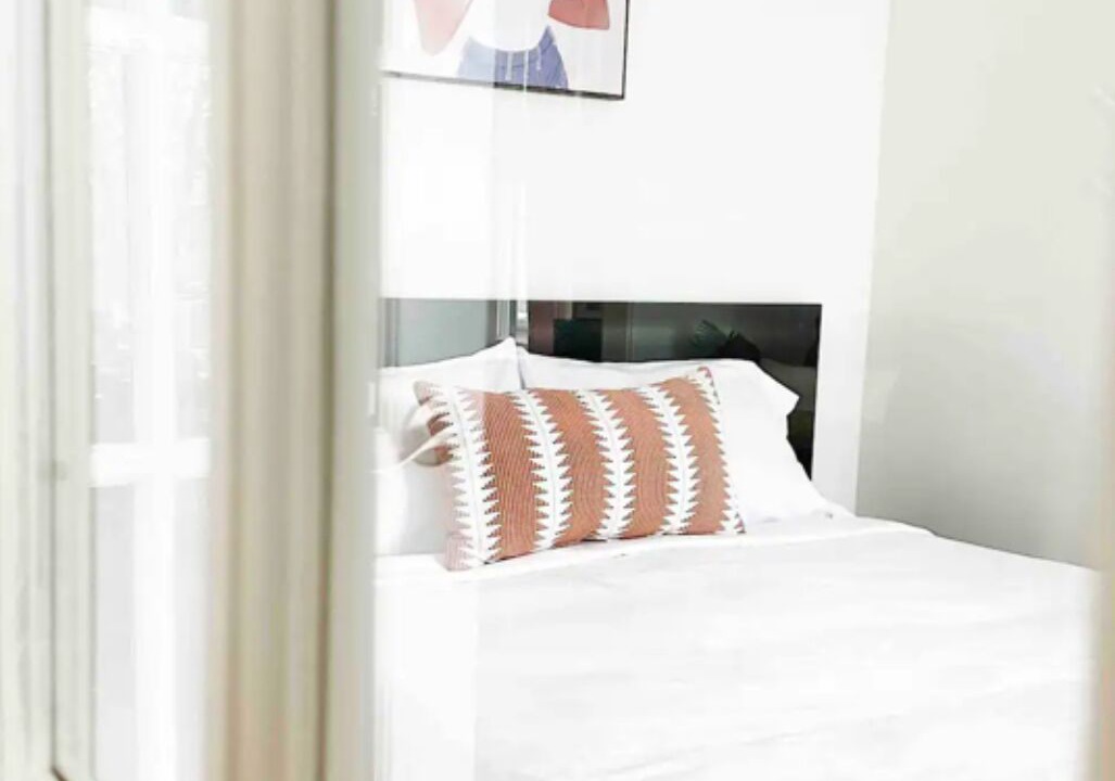 Photo of Bedroom in Summit - University